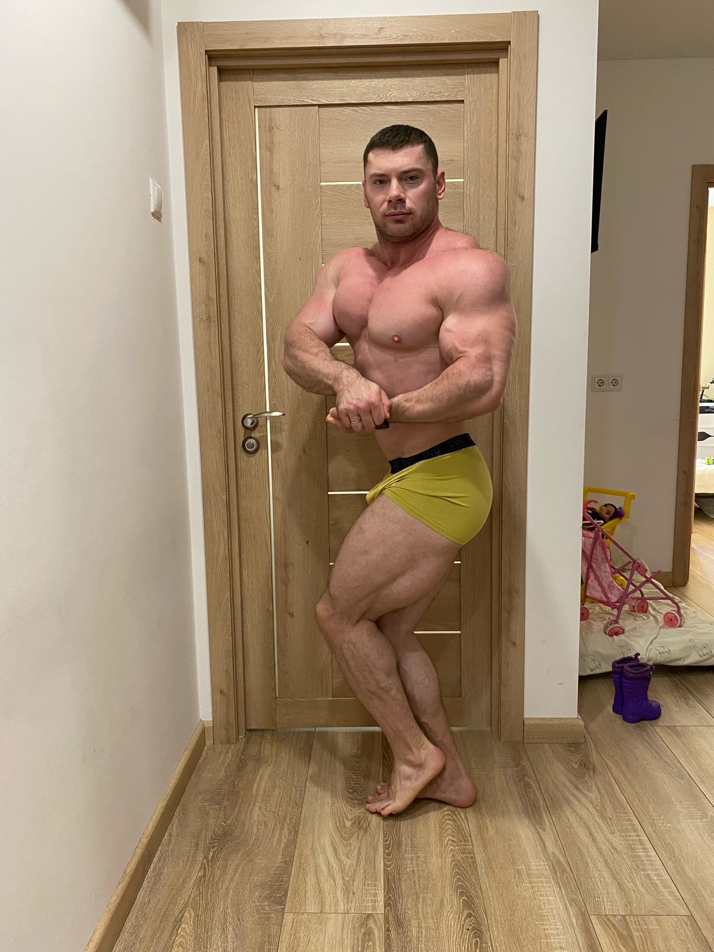 Отчет по текущей форме и проблема с коленом. - Бодибилдинг форум AnabolicShops