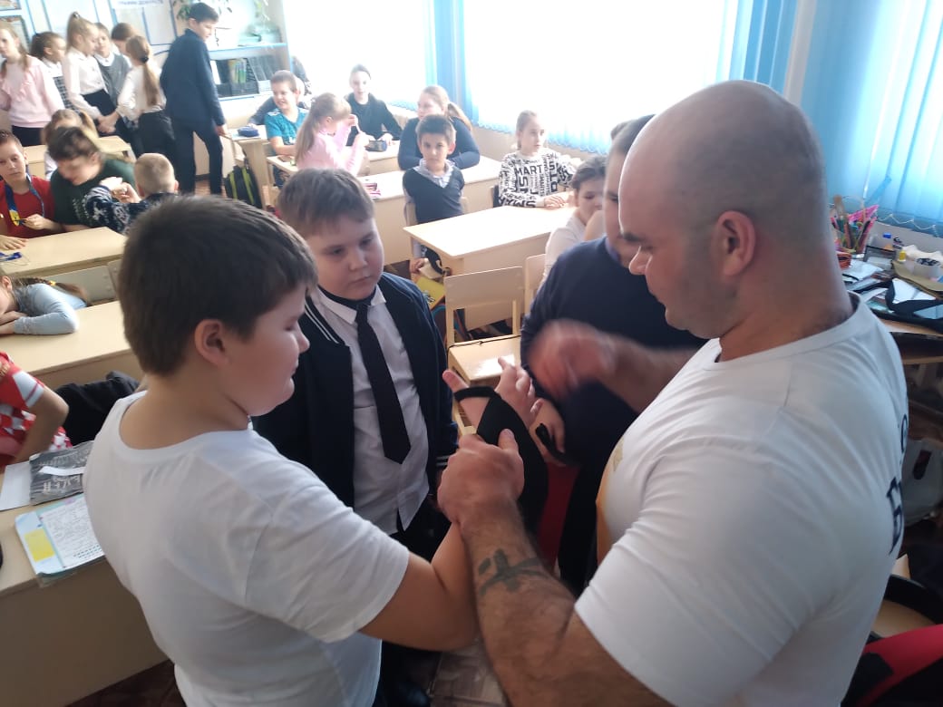 Жим, рекорд, элита и пожать четырех себя! - Бодибилдинг форум AnabolicShops