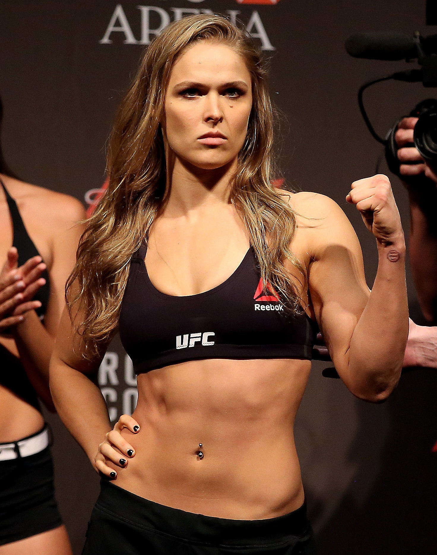 UFC 207: Аманда Нуньес vs Ронда Роузи - Бодибилдинг форум AnabolicShops