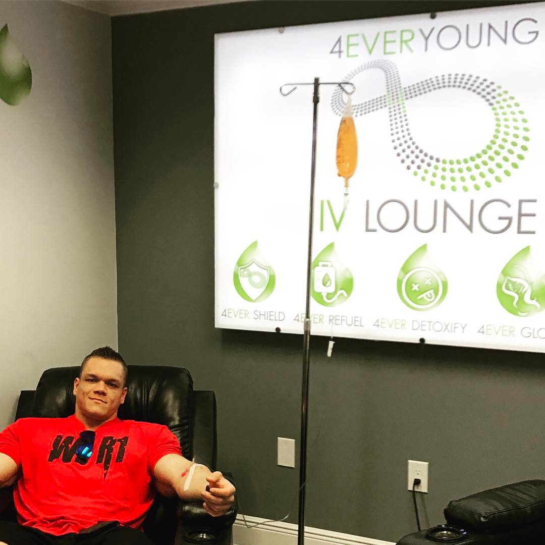 Даллас МакКарвер проходит лечение в 4Ever Young - Бодибилдинг форум AnabolicShops