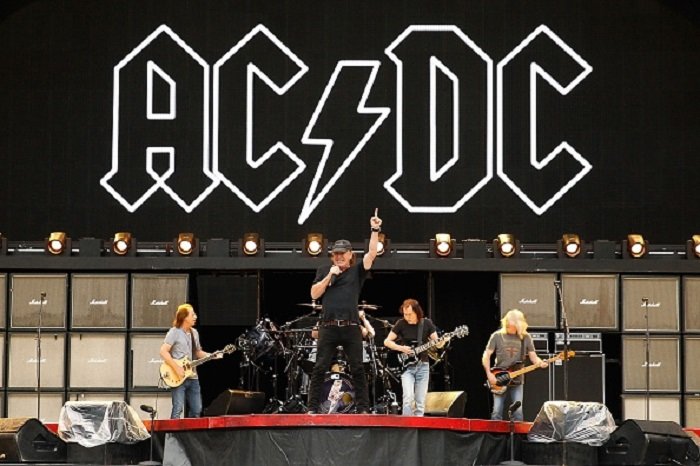 На 71-м году жизни скончался один из основателей легендарной рок-группы AC/DC - Бодибилдинг форум AnabolicShops